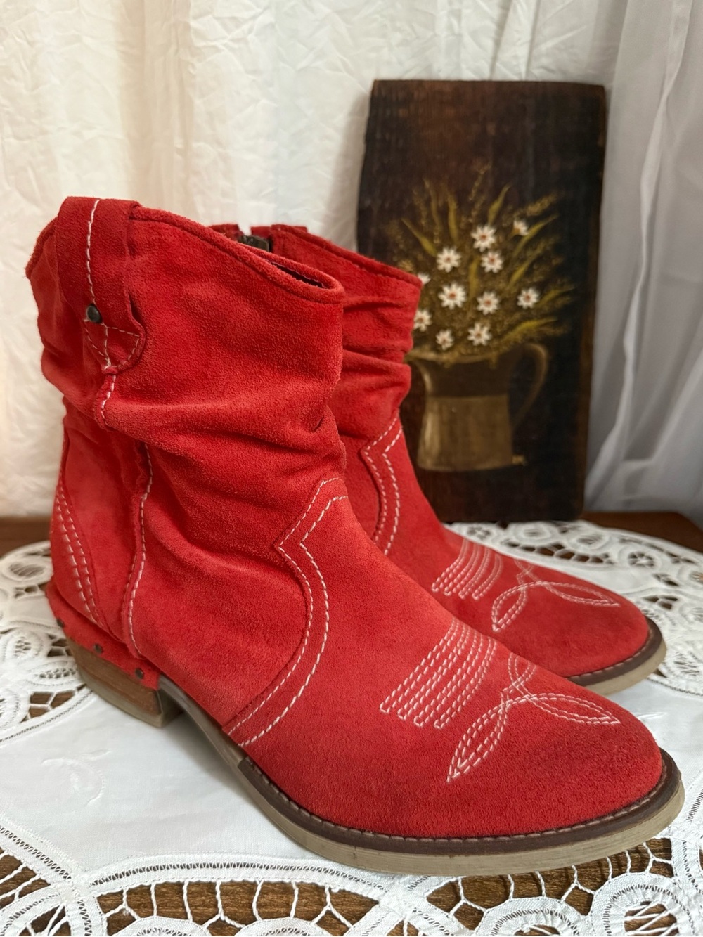 Sundance Suede Western Ankle Boots 39 US 8.5 Etta Red Embroidered Slouchy